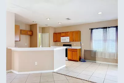 7931 Carriage Pointe Drive, Gibsonton, FL 33534 - Photo 13