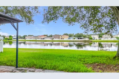 7931 Carriage Pointe Drive, Gibsonton, FL 33534 - Photo 9