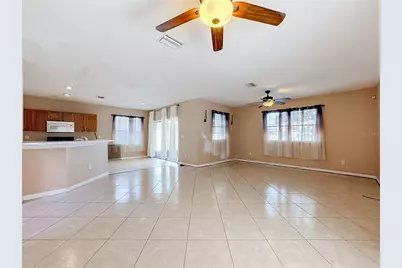 7931 Carriage Pointe Drive, Gibsonton, FL 33534 - Photo 11