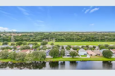 7931 Carriage Pointe Drive, Gibsonton, FL 33534 - Photo 59
