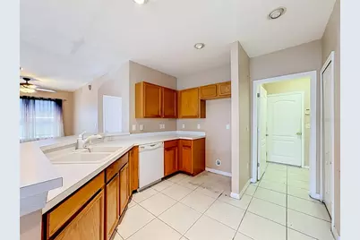 7931 Carriage Pointe Drive, Gibsonton, FL 33534 - Photo 19