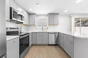 6100 Woodrow Wilson Blvd NE, Saint Petersburg, FL 33703 - Photo 11
