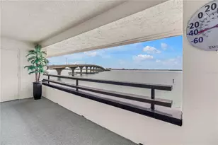 103 1st St E, Tierra Verde, FL 33715 - Photo 31