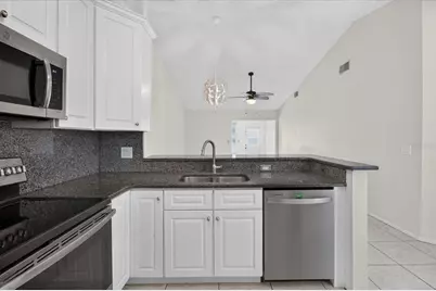 3178 Cloverplace Drive, Palm Harbor, FL 34684 - Photo 5