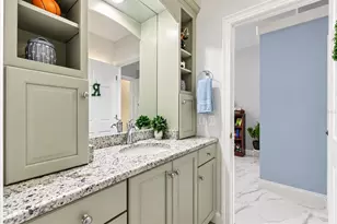 18112 Longwater Run Dr, Tampa, FL 33647 - Photo 37