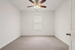 30480 Summer Sun Loop, Wesley Chapel, FL 33545 - Photo 25