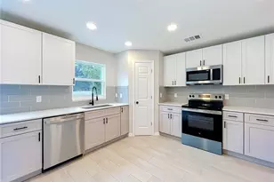 5039 Oak Tours Dr, Edgewood, FL 32839 - Photo 13