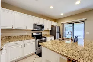 13108 Logan Captiva Ln, Gibsonton, FL 33534 - Photo 11