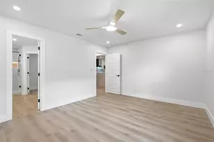 6922 Silvermill Dr, Tampa, FL 33635 - Photo 9