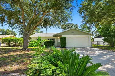 2581 Columbus Way S, Saint Petersburg, FL 33712 - Photo 1