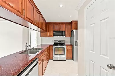 2581 Columbus Way S, Saint Petersburg, FL 33712 - Photo 11