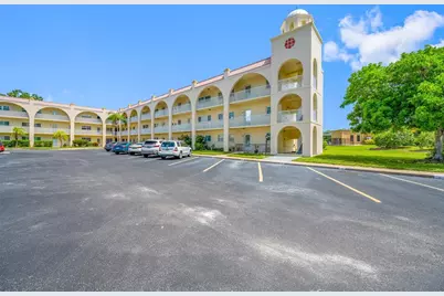 2258 World Parkway Boulevard W #40, Clearwater, FL 33763 - Photo 47