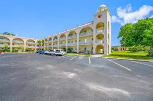 2258 World Pkwy Blvd W, Clearwater, FL 33763 - Photo 47