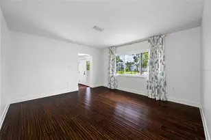 2121 W Farwell Dr, Tampa, FL 33603 - Photo 19