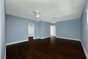 2121 W Farwell Dr, Tampa, FL 33603 - Photo 27