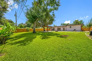2121 W Farwell Dr, Tampa, FL 33603 - Photo 35