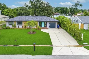 2121 W Farwell Dr, Tampa, FL 33603 - Photo 1