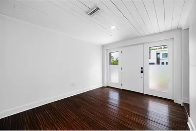 2121 W Farwell Drive, Tampa, FL 33603 - Photo 7