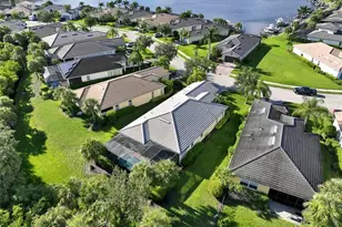 5057 Lake Overlook Ave, Bradenton, FL 34208 - Photo 3