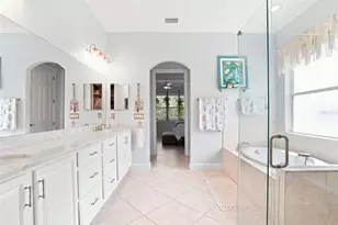 5057 Lake Overlook Ave, Bradenton, FL 34208 - Photo 7