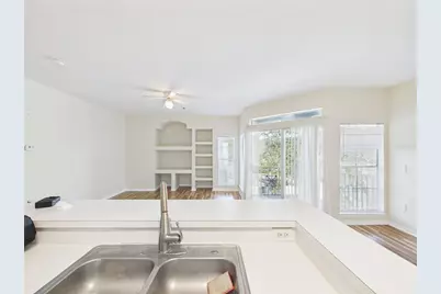 8513 Lucuya Way #308, Temple Terrace, FL 33637 - Photo 3