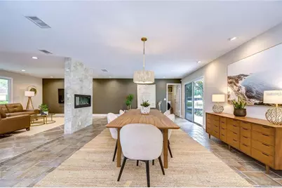 10113 Lindelaan Drive, Tampa, FL 33618 - Photo 9