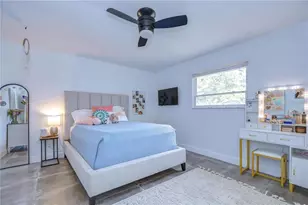10113 Lindelaan Dr, Tampa, FL 33618 - Photo 31