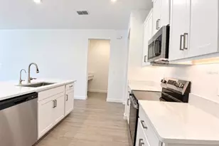 10060 Banyan Breeze Blvd, Land O Lakes, FL 34638 - Photo 13
