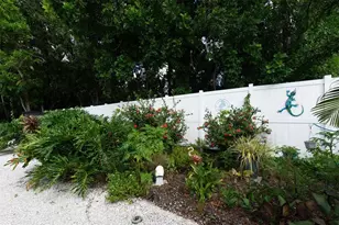 207 Amesbury Cir, Sun City Center, FL 33573 - Photo 47