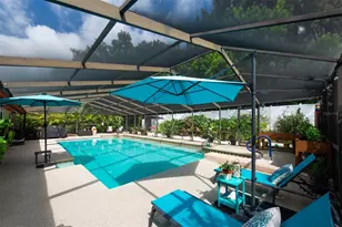 207 Amesbury Cir, Sun City Center, FL 33573 - Photo 1