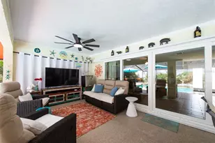 207 Amesbury Cir, Sun City Center, FL 33573 - Photo 37