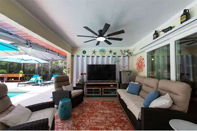 207 Amesbury Circle, Sun City Center, FL 33573 - Photo 23