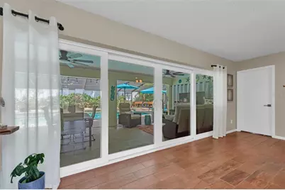 207 Amesbury Circle, Sun City Center, FL 33573 - Photo 11
