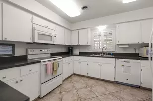 131 Bluff View Dr, Belleair Bluffs, FL 33770 - Photo 29