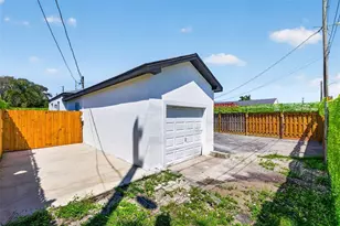 1020 49th St S, Saint Petersburg, FL 33707 - Photo 21