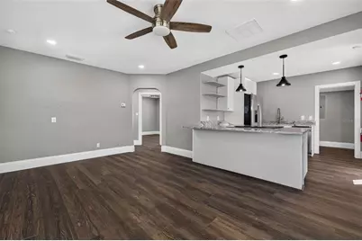 1020 49th Street S, Saint Petersburg, FL 33707 - Photo 7