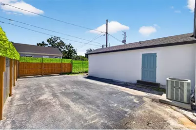 1020 49th Street S, Saint Petersburg, FL 33707 - Photo 19