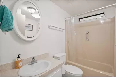 35037 McCulloughs Leap, Zephyrhills, FL 33541 - Photo 25