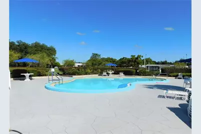 35037 McCulloughs Leap, Zephyrhills, FL 33541 - Photo 33