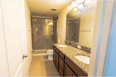 5179 Bay Isle Circle, Clearwater, FL 33760 - Photo 7
