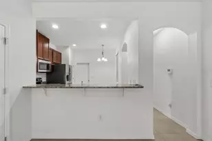 5179 Bay Isle Cir, Clearwater, FL 33760 - Photo 5