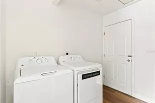 8906 E Lanway Dr, Tampa, FL 33637 - Photo 23