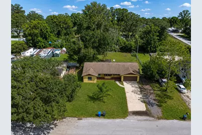 8906 E Lanway Drive, Tampa, FL 33637 - Photo 11