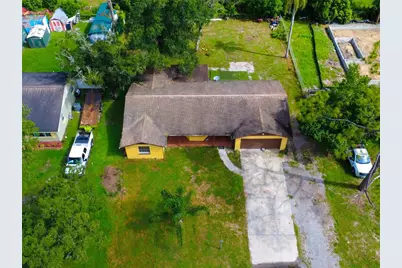 8906 E Lanway Drive, Tampa, FL 33637 - Photo 9