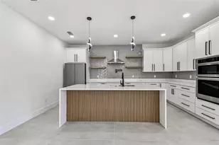3017 W Spruce St, Tampa, FL 33607 - Photo 15