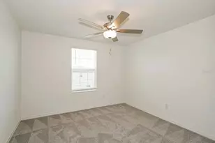 36590 Garden Wall Wy, Zephyrhills, FL 33541 - Photo 25