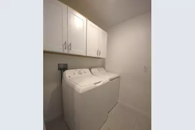 36590 Garden Wall Way, Zephyrhills, FL 33541 - Photo 17