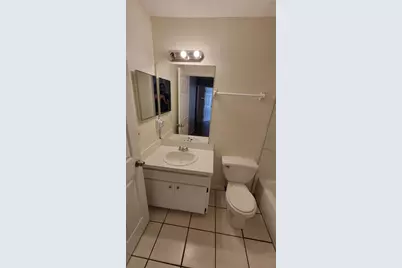 701 E Orchid Avenue, Tampa, FL 33612 - Photo 15