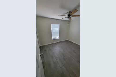 701 E Orchid Avenue, Tampa, FL 33612 - Photo 13