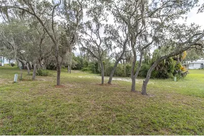 9446 Gray Fox Drive, Weeki Wachee, FL 34613 - Photo 21